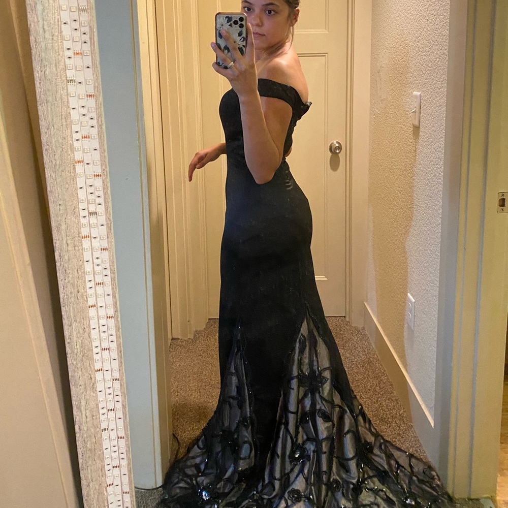 Black Label Off-Shoulder Black Sleeveless Prom Gown